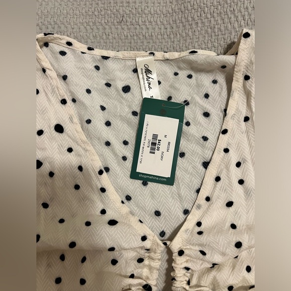 BNWT cropped top - Picture 2 of 2